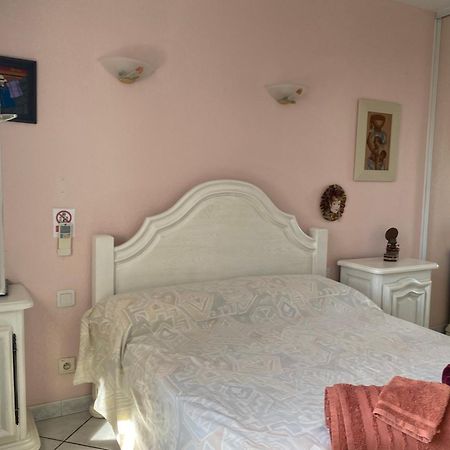 Chambres Table D'Hotes Carpe Diem Villeneuve-la-Rivière エクステリア 写真
